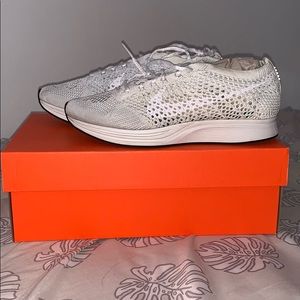 Nike Flyknit Racer